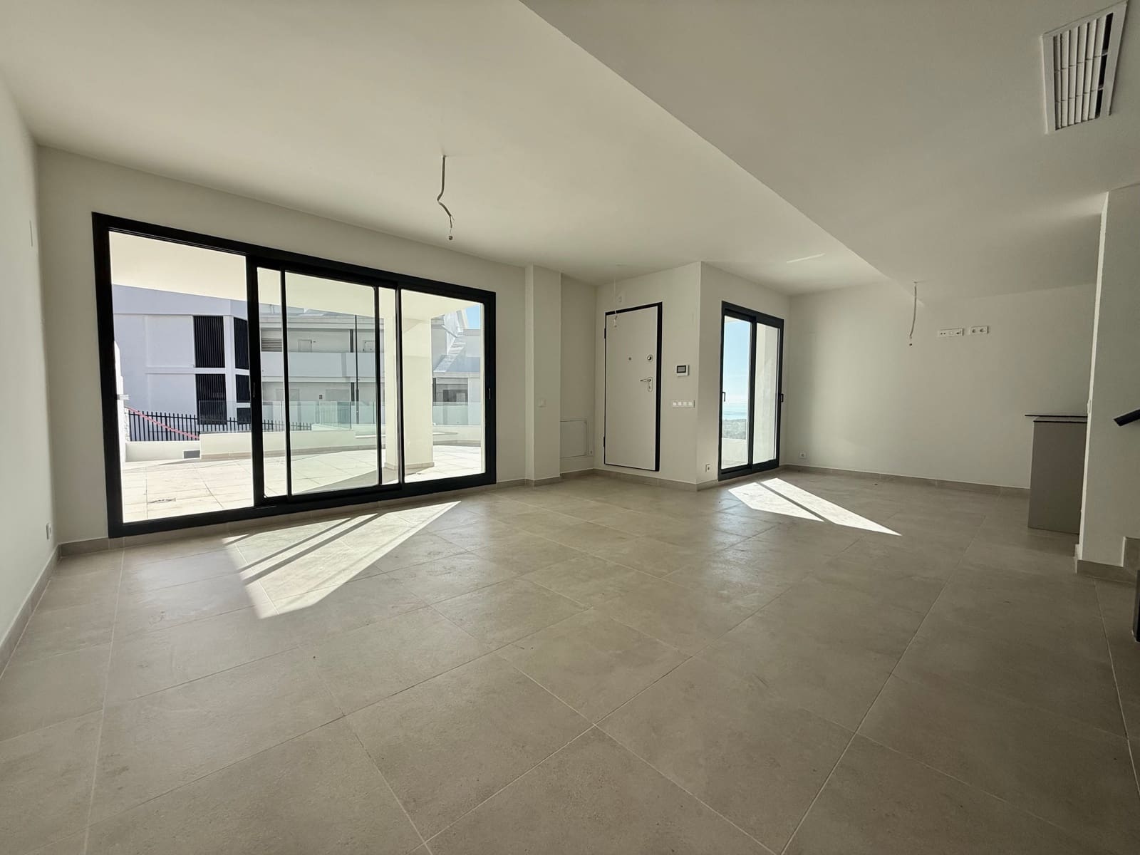 4 makuuhuone Omakotitalo myytävänä paikassa Benalmadena - 860 000 € (Ref: 9128675)