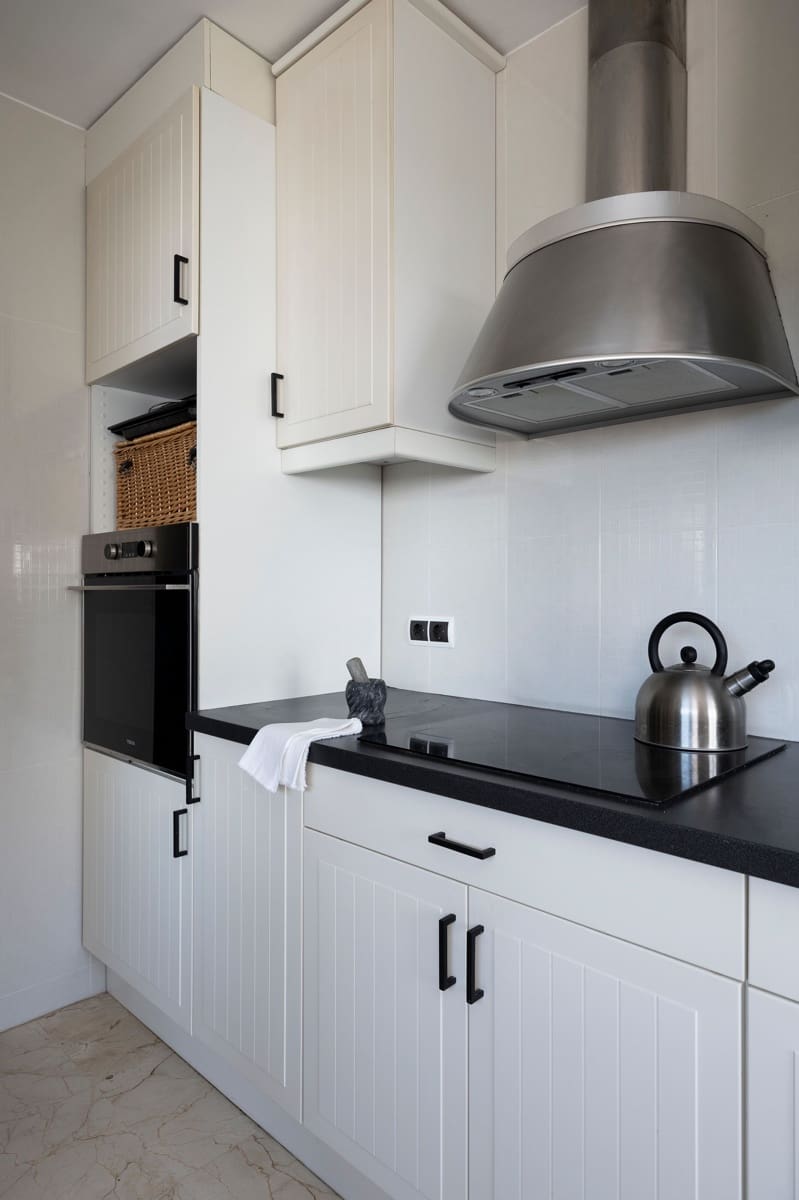 6 bedroom Villa for sale in Benalmadena - € 1,150,000 (Ref: 9129042)