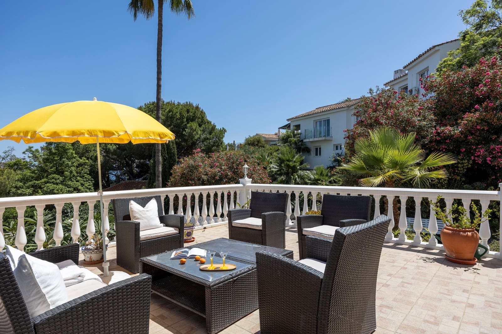 6 bedroom Villa for sale in Benalmadena - € 1,150,000 (Ref: 9129042)