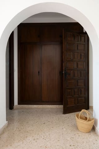 6 soveværelse Villa til salg i Torremuelle, Benalmádena - € 1.090.000 (Ref: 9129042)