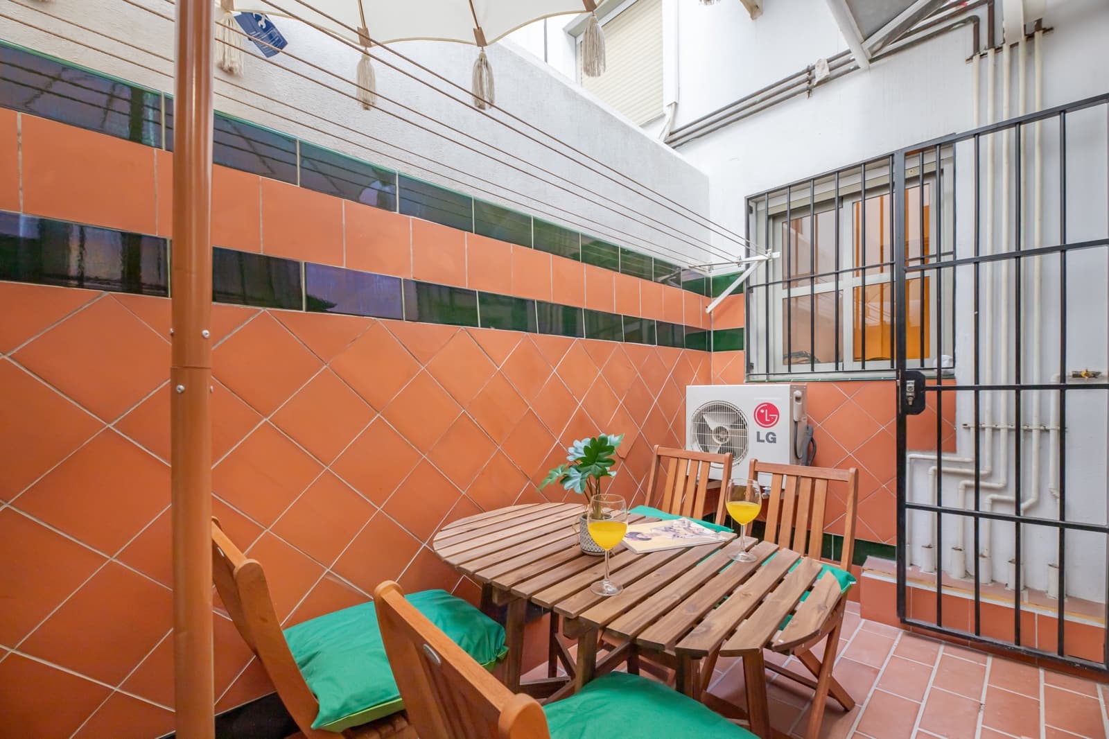 4 slaapkamer Appartement te koop in Malaga stad - € 599.000 (Ref: 9133764)