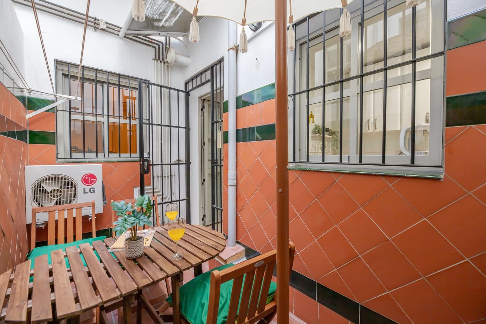 4 slaapkamer Appartement te koop in Malaga stad - € 599.000 (Ref: 9133764)