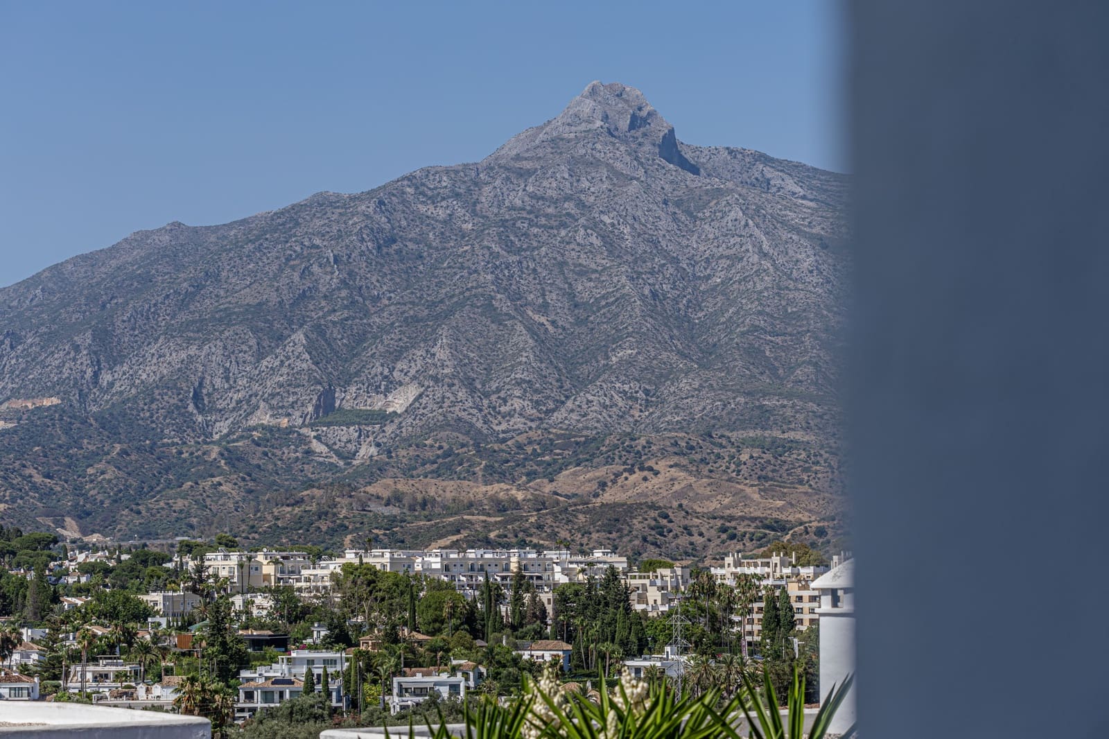 2 makuuhuone Huoneisto myytävänä paikassa Marbella mukana uima-altaan - 690 000 € (Ref: 9133811)