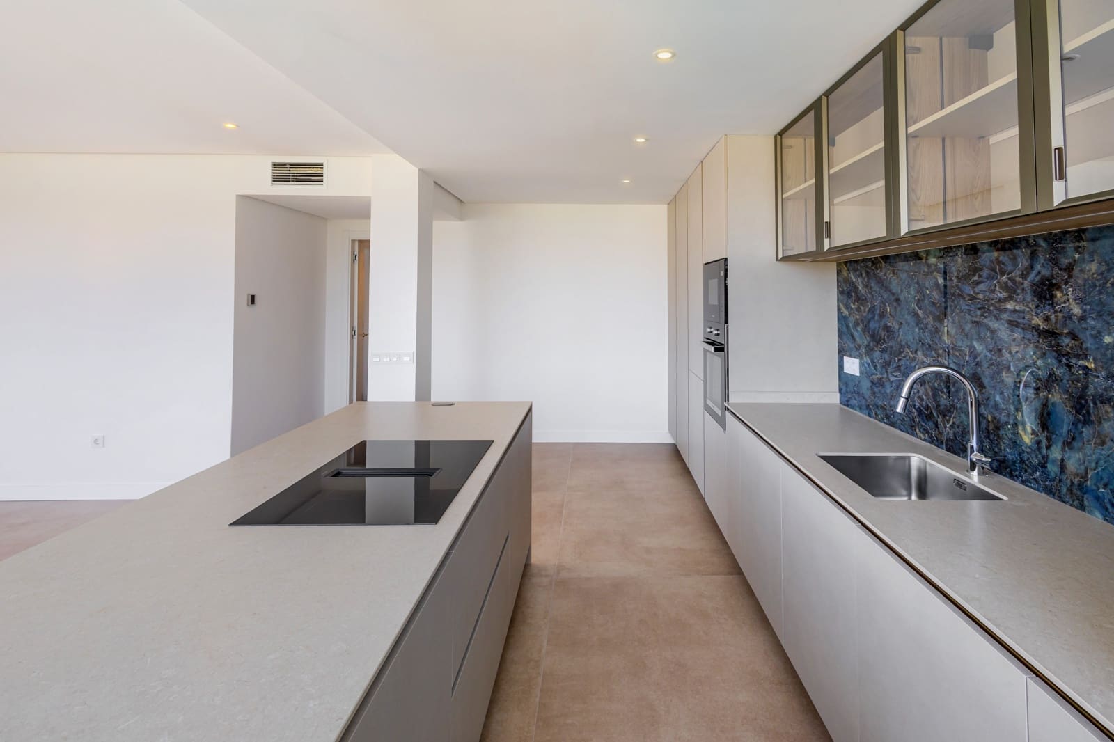 2 makuuhuone Huoneisto myytävänä paikassa Marbella mukana uima-altaan - 690 000 € (Ref: 9133811)