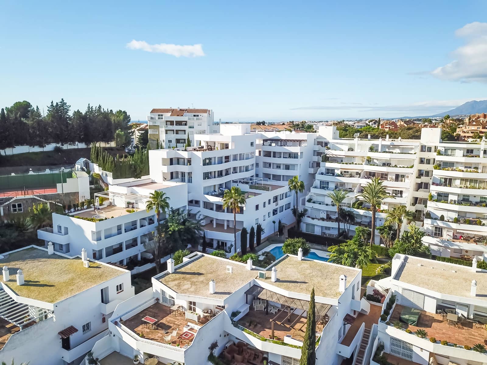 2 makuuhuone Huoneisto myytävänä paikassa Marbella mukana uima-altaan - 690 000 € (Ref: 9133811)