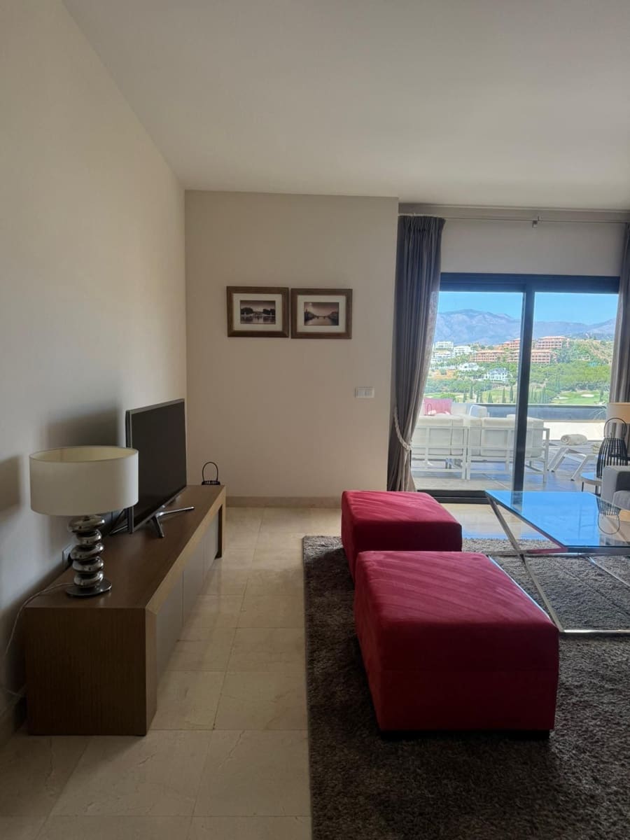 3 soveværelse Lejlighed til leje i Benahavis med swimmingpool garage - € 2.500 (Ref: 9135926)