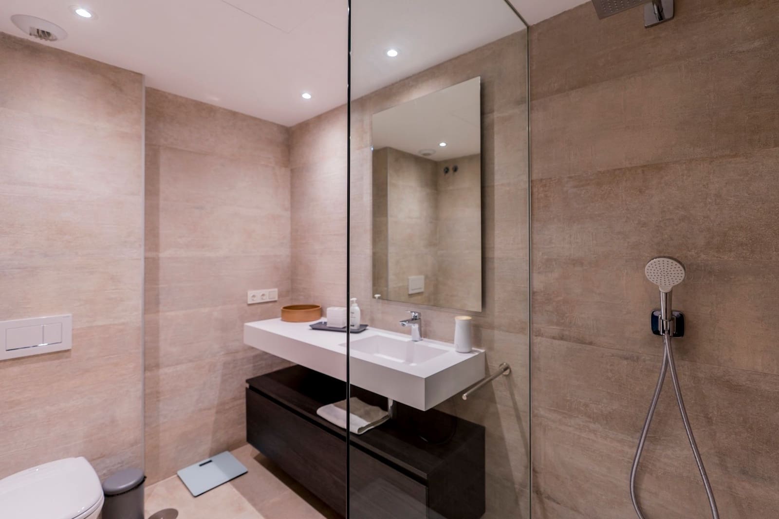 2 soverom Leilighet til salgs i Casares med svømmebasseng - € 569 000 (Ref: 9137473)