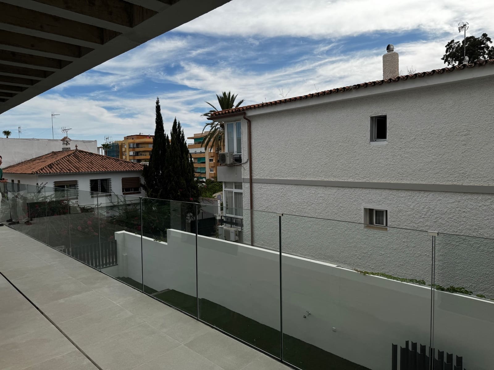 2 soveværelse Lejlighed til leje i Malaga by med swimmingpool - € 2.000 (Ref: 9142387)