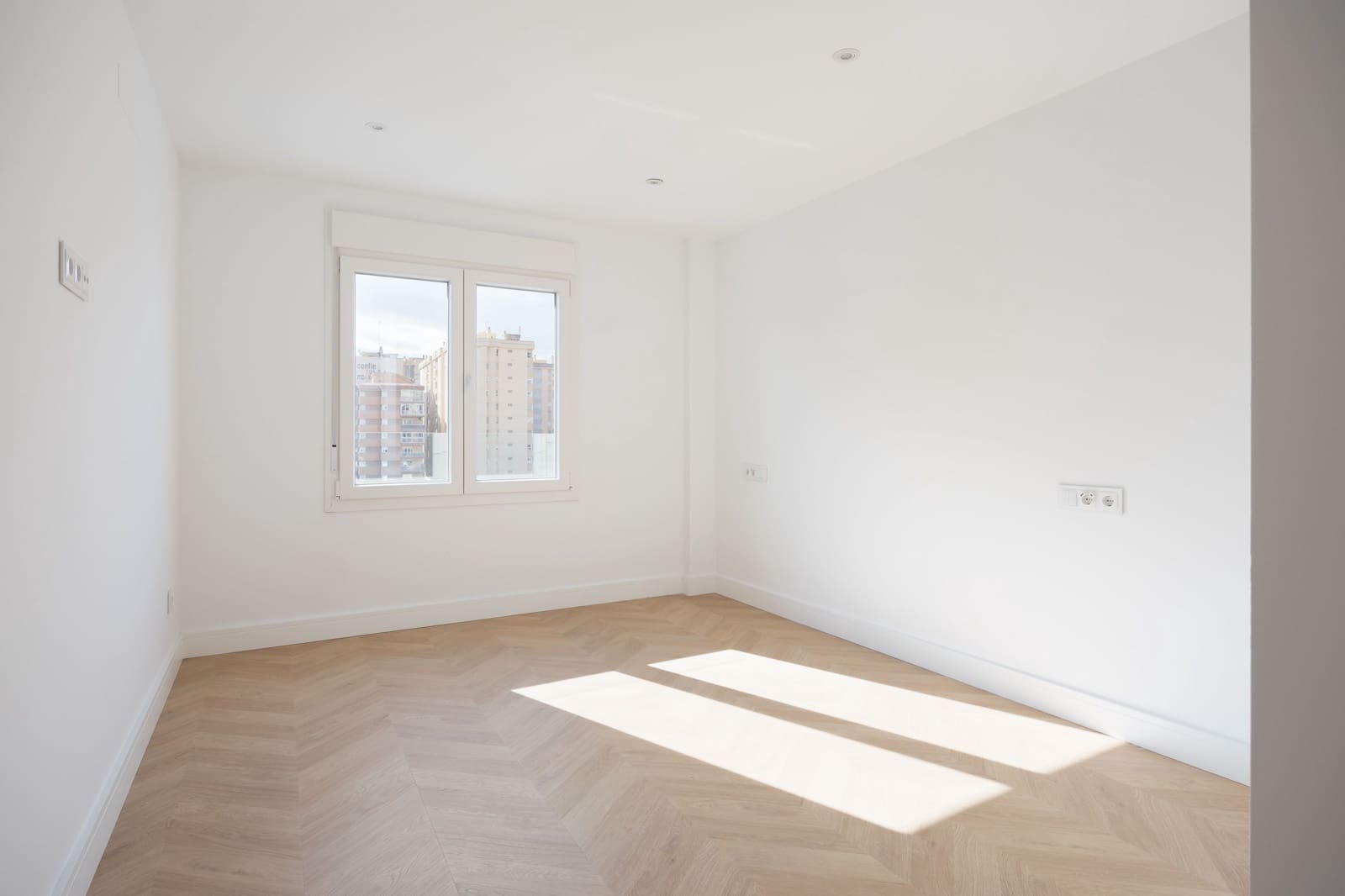 3 soveværelse Lejlighed til salg i Malaga by - € 890.000 (Ref: 9151135)