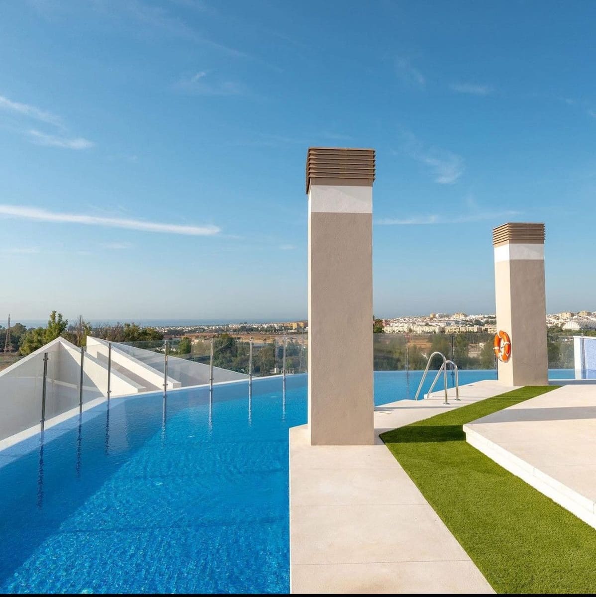 3 sovrum Lägenhet till salu i Marbella med pool - 599 900 € (Ref: 9159023)