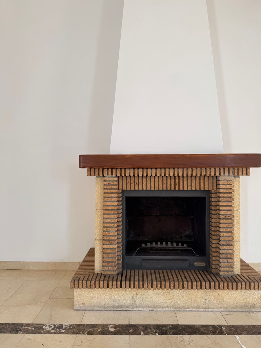 3 soveværelse Byhus til salg i La Linea de la Concepcion med swimmingpool - € 470.000 (Ref: 9160618)