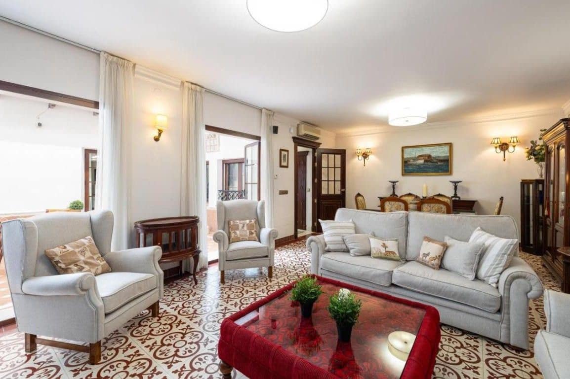 5 soveværelse Byhus til salg i Fuengirola - € 1.100.000 (Ref: 9164036)