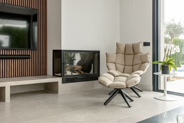 4 makuuhuone Omakotitalo myytävänä paikassa La Concha - Resina Golf, Estepona mukana uima-altaan - 2 790 000 € (Ref: 9170523)