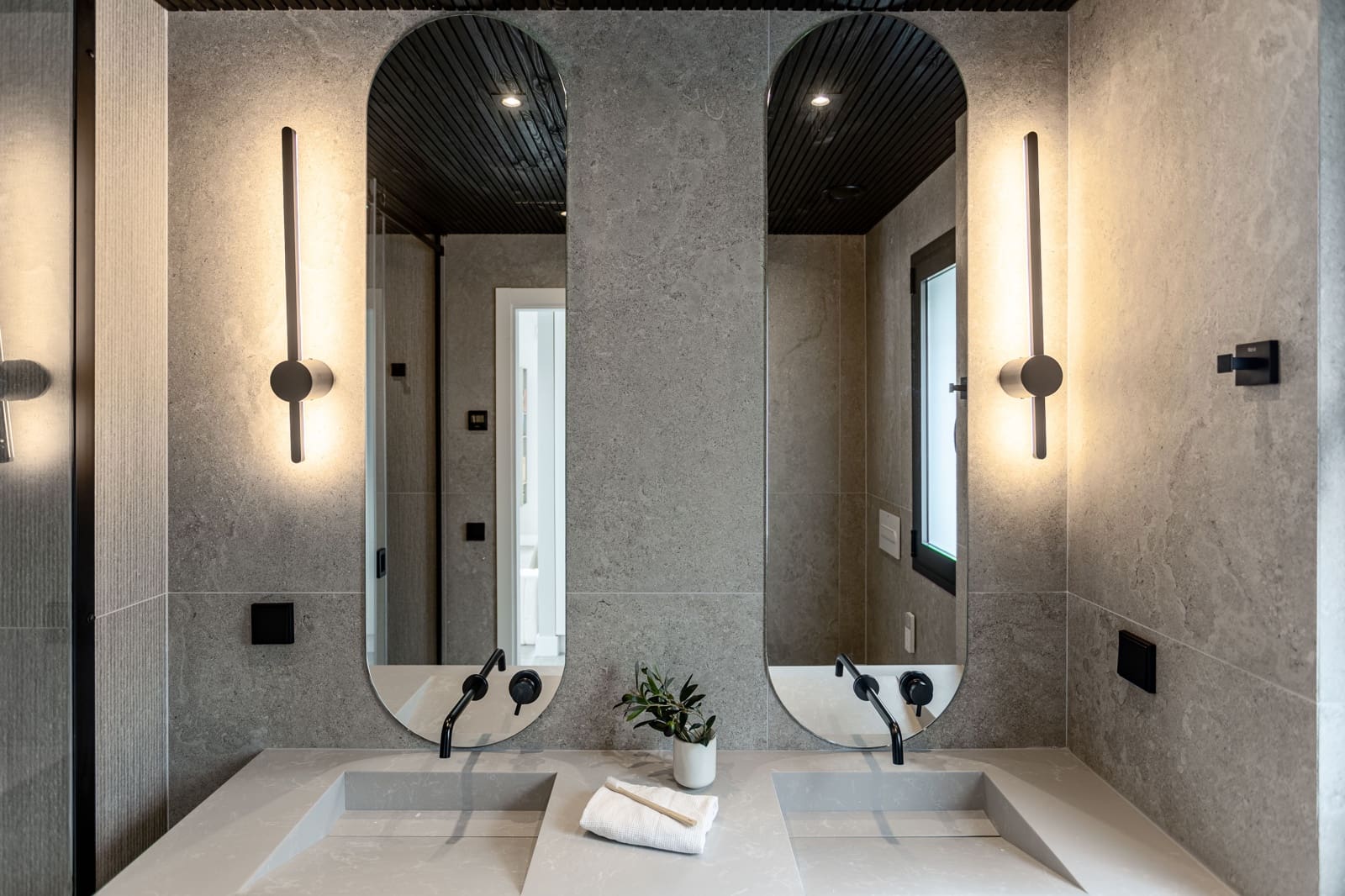 4 soveværelse Byhus til salg i Estepona med swimmingpool - € 2.790.000 (Ref: 9170523)