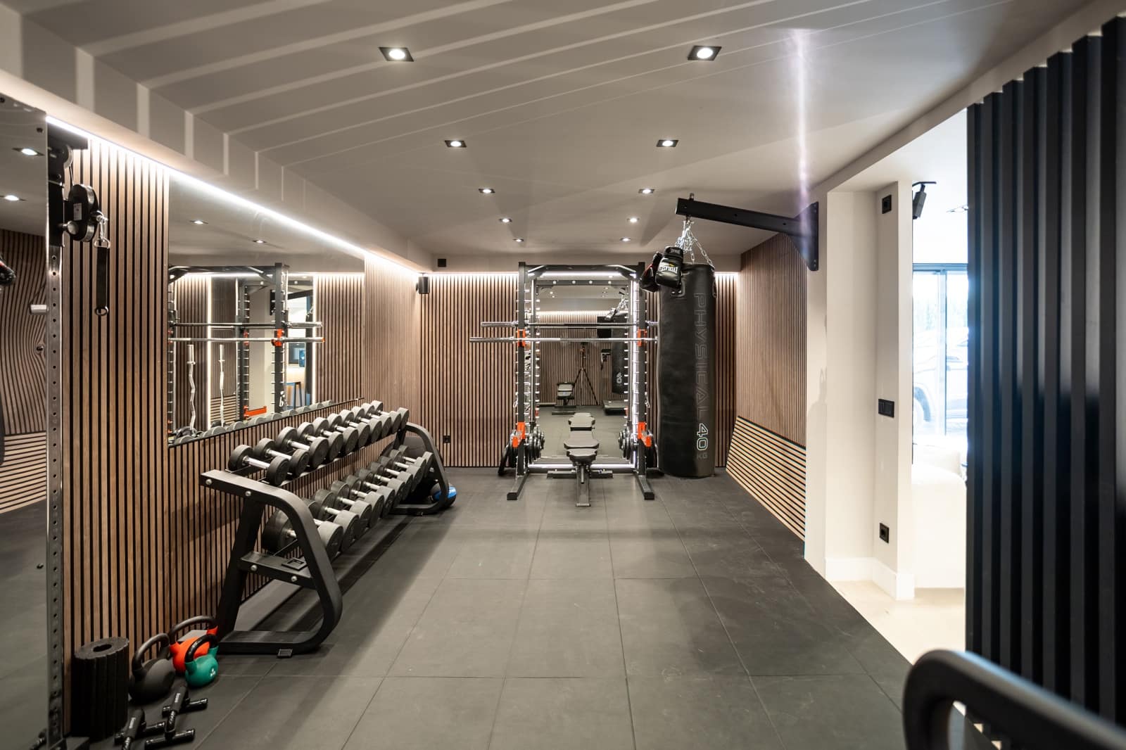 4 bedroom Townhouse for sale in Estepona with pool - € 2,495,000 (Ref: 9170523)