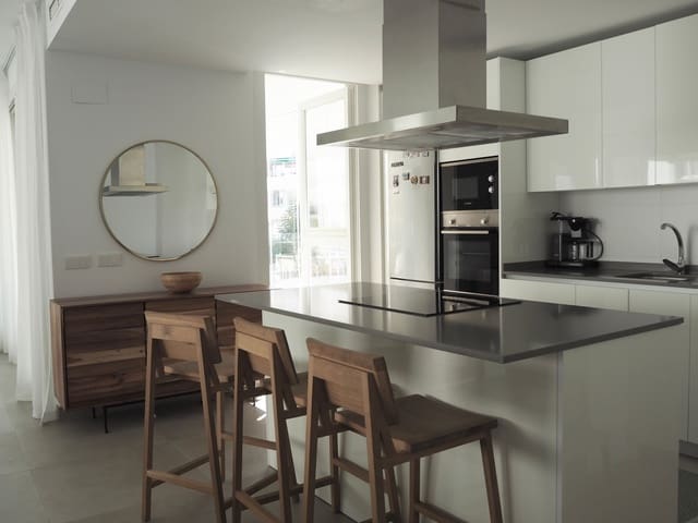 Appartement à vendre à Las Gaviotas  - Carvajal, Fuengirola avec piscine - 479 000 € (Ref: 9175684)