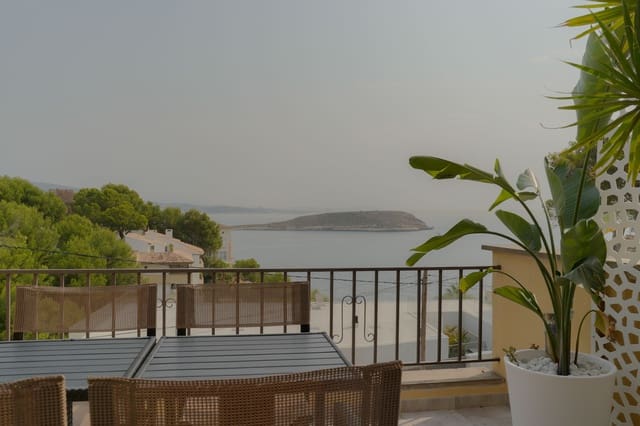 3 bedroom Apartment for rent in Cala Vinyes / Cala Vinyas / Cala Viñas, Calvià with pool - € 2,600 (Ref: 9180400)