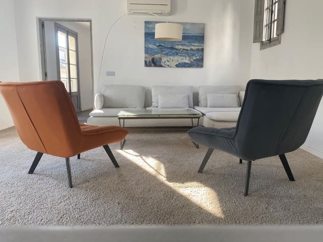 2 bedroom Apartment for rent in La Llotja - Born, Palma de Mallorca - € 5,000 (Ref: 9181665)