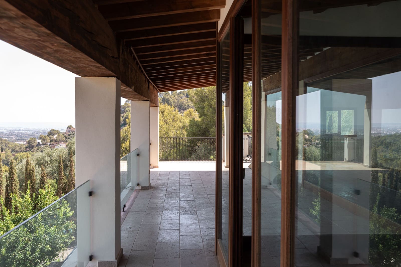 Villa/Maison de 6 chambres à louer à Esporles - 15 000 € (Ref: 9183994)