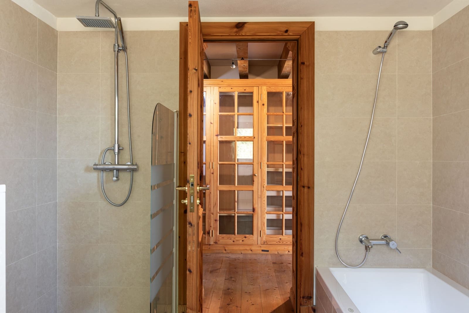 Villa/Maison de 6 chambres à louer à Esporles - 15 000 € (Ref: 9183994)