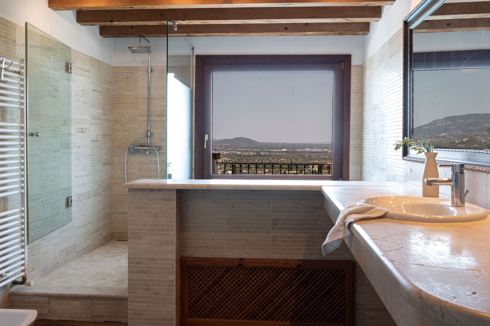 Villa/Maison de 6 chambres à louer à Esporles - 15 000 € (Ref: 9183994)