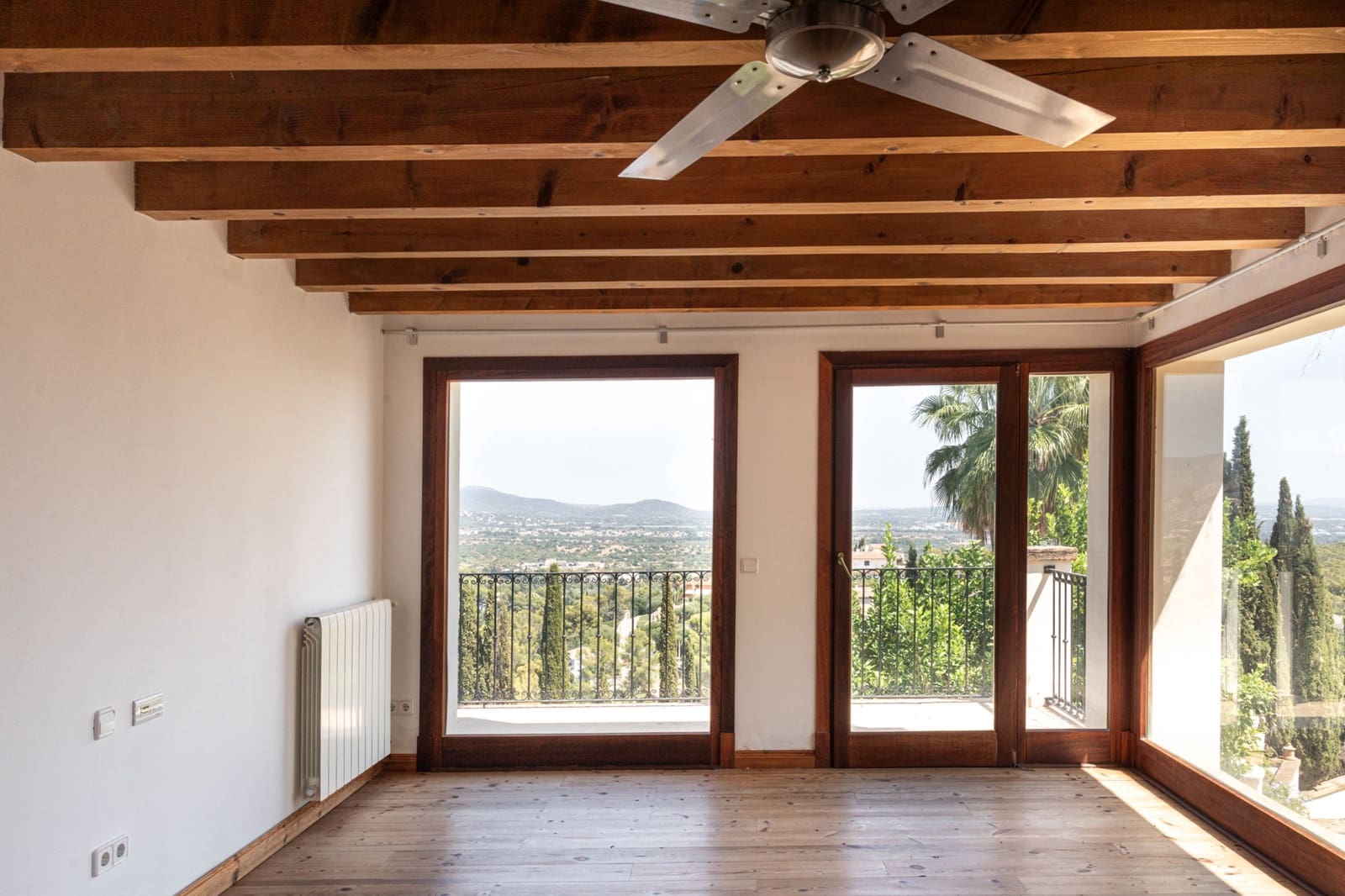 Villa/Maison de 6 chambres à louer à Esporles - 15 000 € (Ref: 9183994)