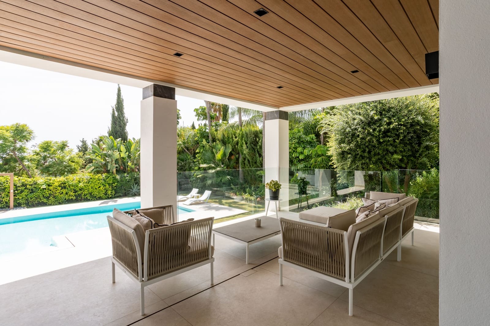 Chalet de 4 habitaciones en Benahavís en venta con piscina - 4.785.000 € (Ref: 9185743)