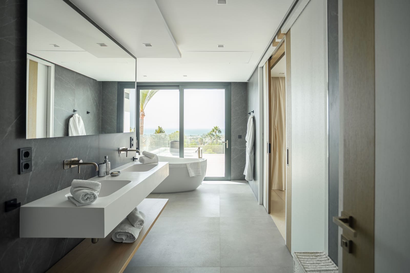 Chalet de 4 habitaciones en Benahavís en venta con piscina - 4.785.000 € (Ref: 9185743)