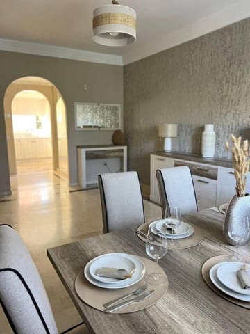 2 bedroom Apartment for rent in Marbella - € 2,700 (Ref: 9187449)