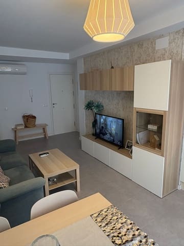 2 bedroom Apartment for rent in Zona Puerto Deportivo, Fuengirola - € 1,250 (Ref: 9191607)