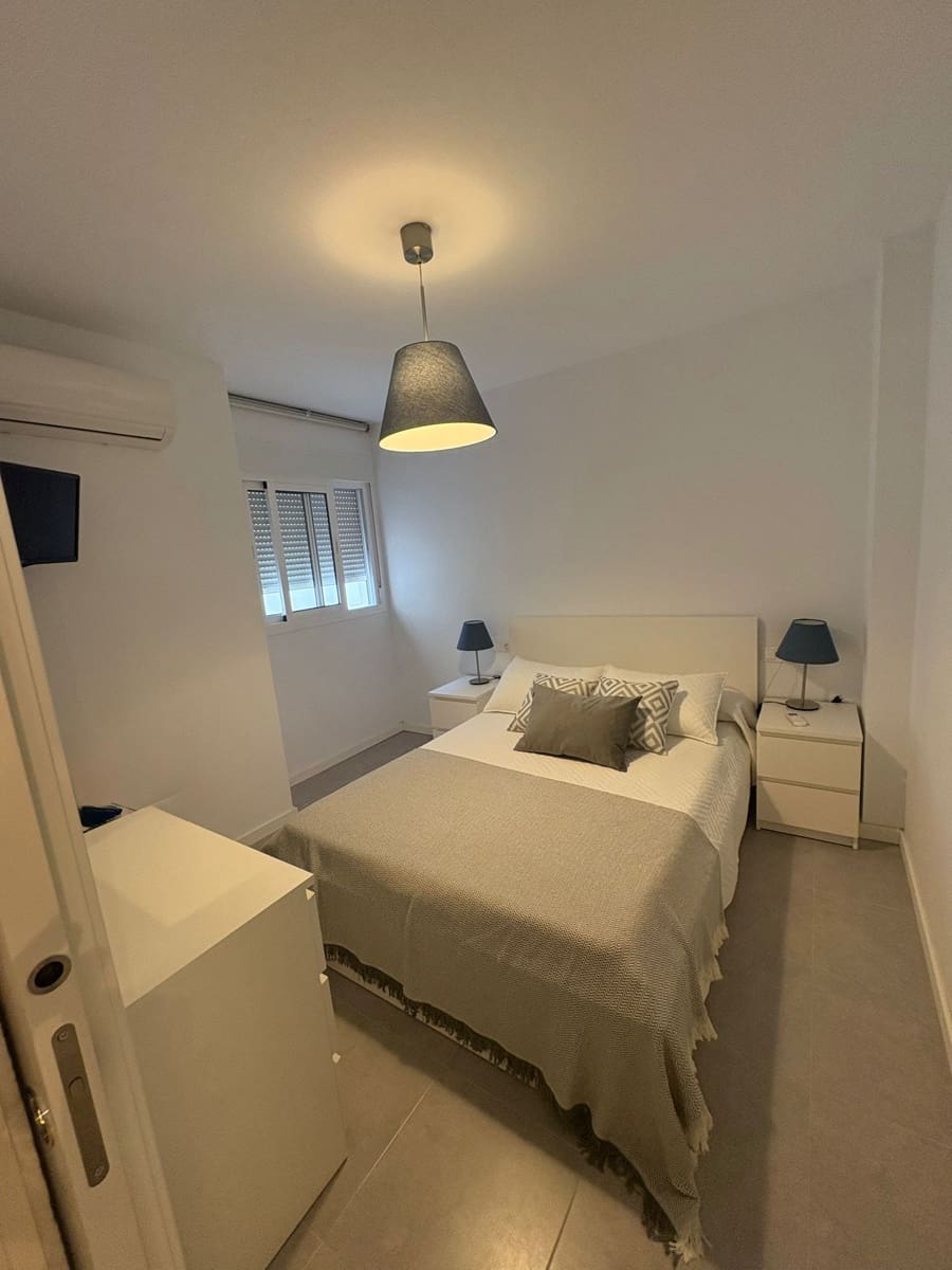 2 bedroom Apartment for rent in Fuengirola - € 1,250 (Ref: 9191607)