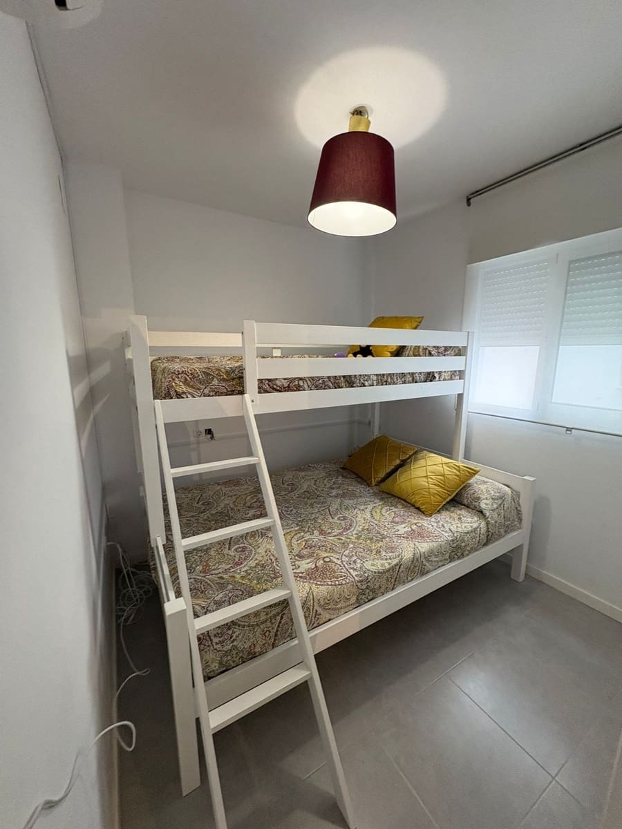 2 bedroom Apartment for rent in Fuengirola - € 1,250 (Ref: 9191607)