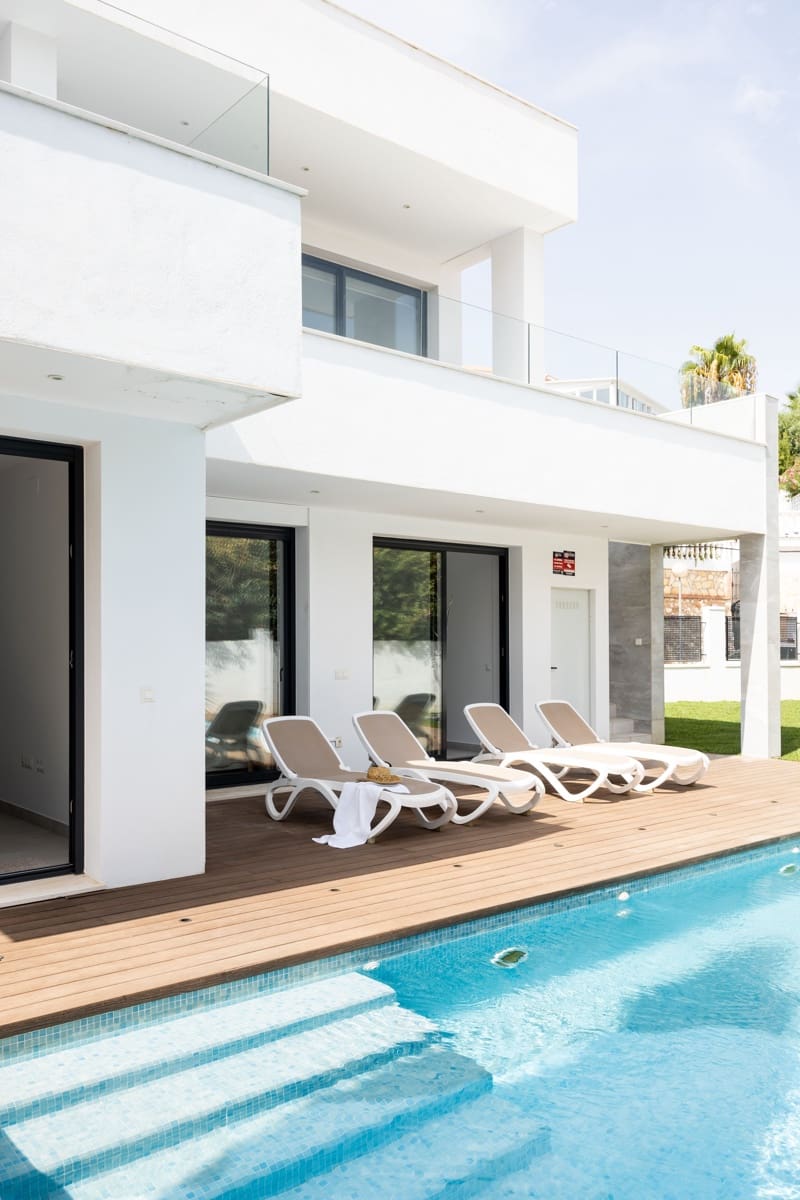 3 soveværelse Villa til salg i Fuengirola med swimmingpool - € 829.000 (Ref: 9193084)
