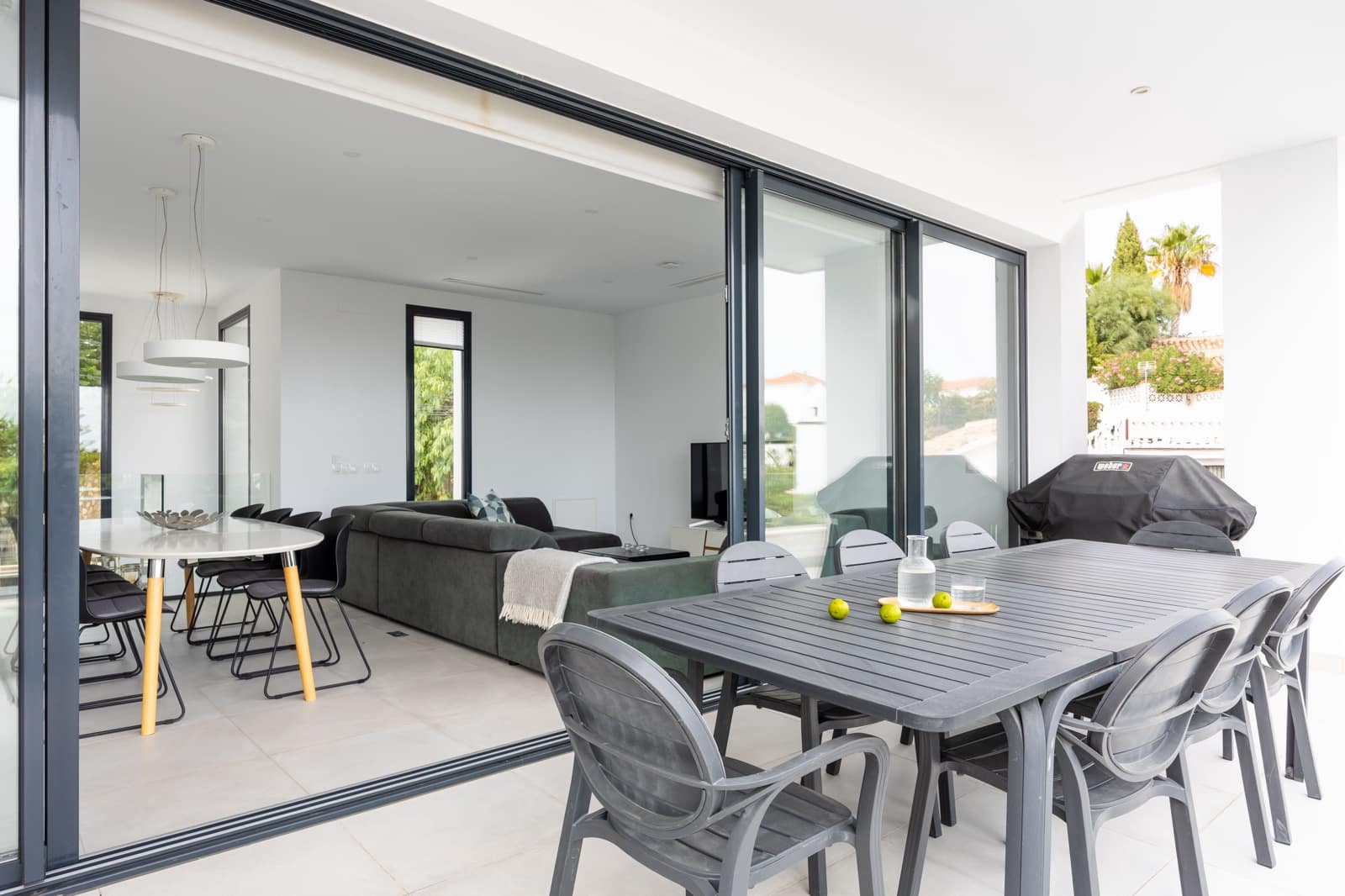 3 soveværelse Villa til salg i Fuengirola med swimmingpool - € 829.000 (Ref: 9193084)