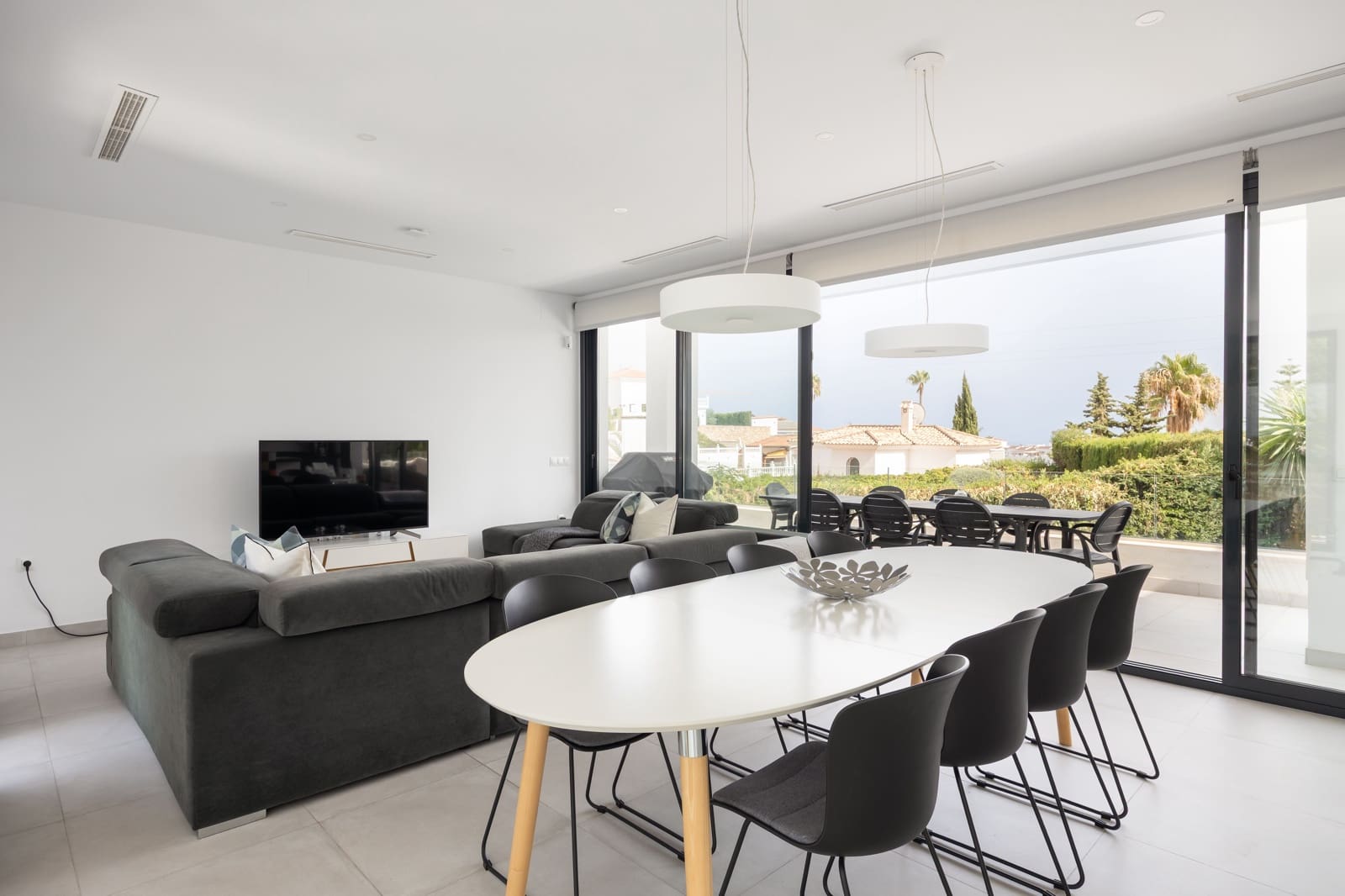 3 soveværelse Villa til salg i Fuengirola med swimmingpool - € 829.000 (Ref: 9193084)