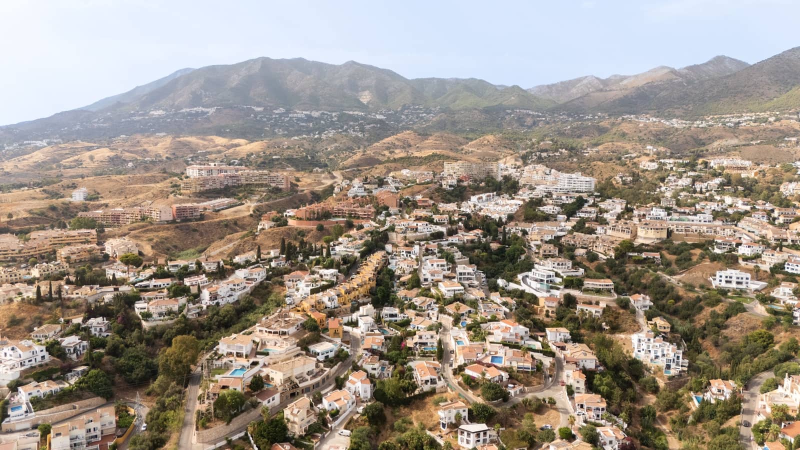 3 soveværelse Villa til salg i Fuengirola med swimmingpool - € 829.000 (Ref: 9193084)