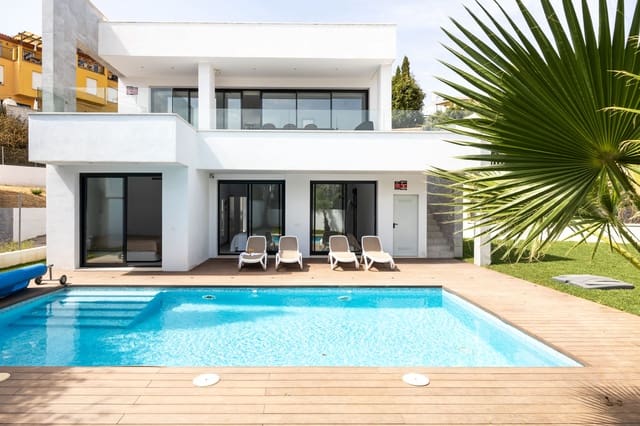 3 soveværelse Villa til salg i Torreblanca, Fuengirola med swimmingpool - € 829.000 (Ref: 9193084)