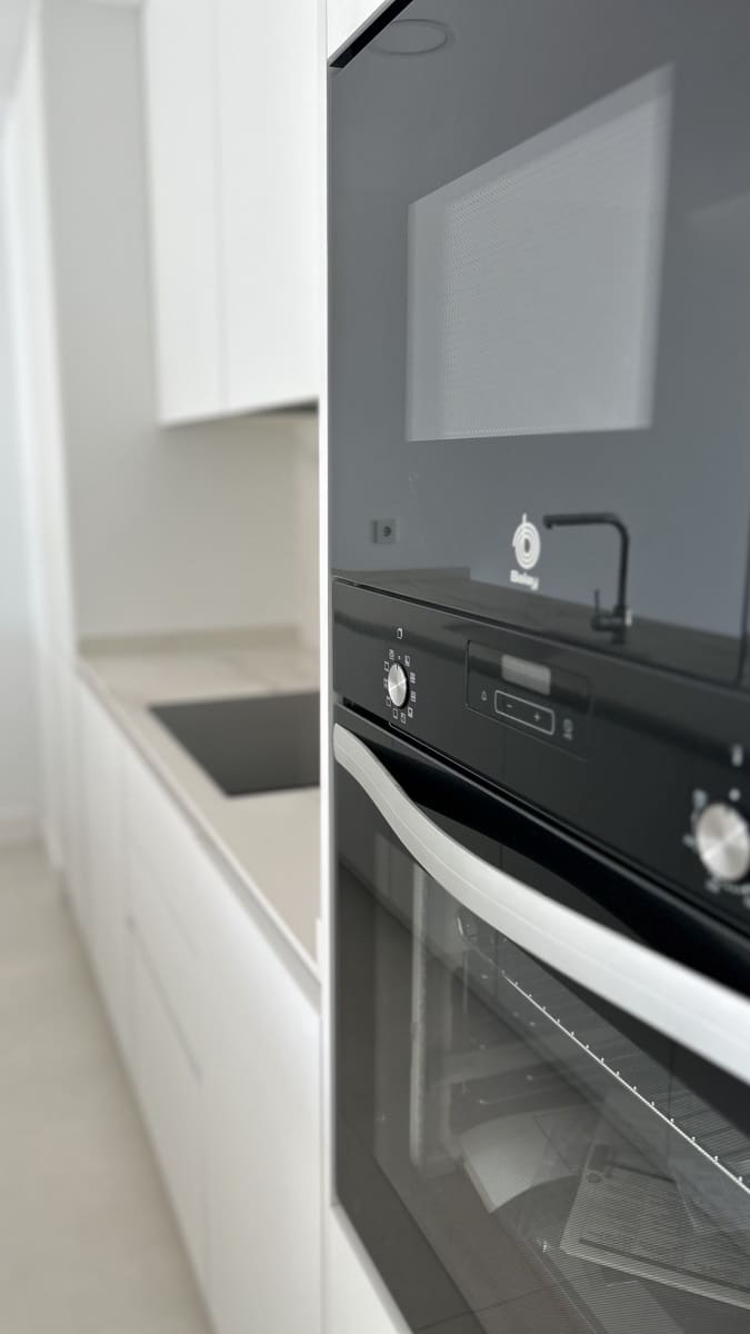 2 soveværelse Lejlighed til leje i Fuengirola med swimmingpool - € 2.500 (Ref: 9193215)