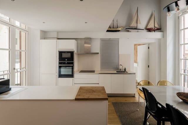 5 soveværelse Lejlighed til leje i La Llotja - Born, Palma de Mallorca - € 9.500 (Ref: 9197221)