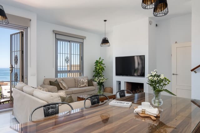 5 makuuhuone Omakotitalo myytävänä paikassa Torreblanca, Fuengirola mukana uima-altaan - 614 000 € (Ref: 9204879)