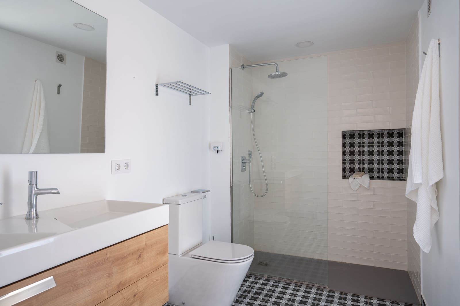 5 soveværelse Byhus til salg i Fuengirola med swimmingpool - € 614.000 (Ref: 9204879)