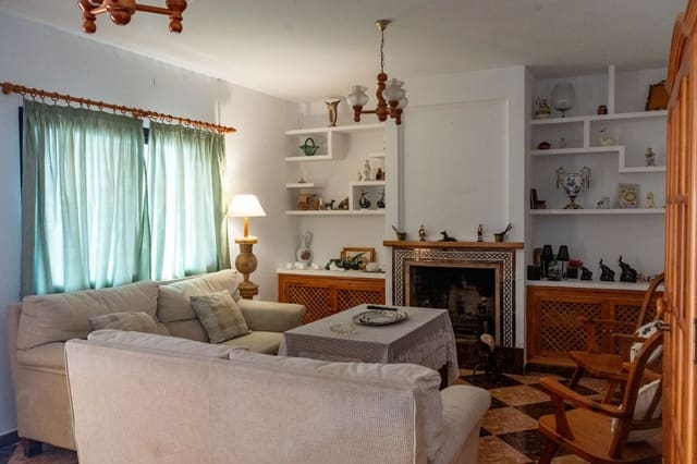 4 makuuhuone Huvila myytävänä paikassa El Rosario, Marbella - 1 190 000 € (Ref: 9205303)