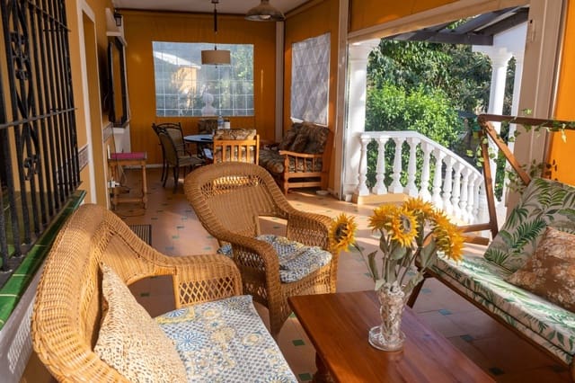 4 makuuhuone Huvila myytävänä paikassa El Rosario, Marbella - 1 190 000 € (Ref: 9205303)