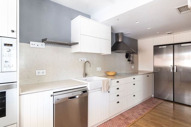 4 makuuhuone Omakotitalo myytävänä paikassa Pedregalejo, Málaga kaupunki - 1 100 000 € (Ref: 9209292)