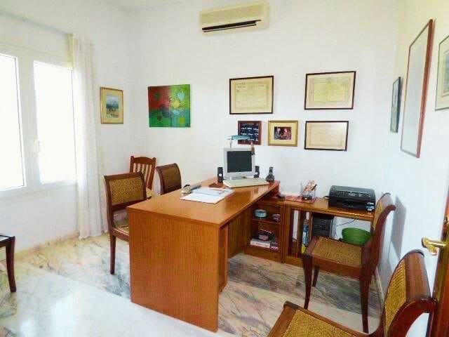 4 bedroom Villa for sale in Mijas Costa with pool - € 1,300,000 (Ref: 9211422)