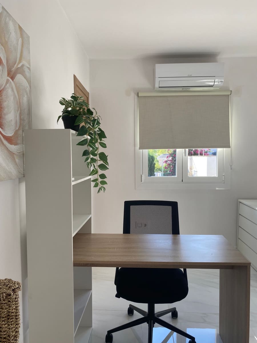 4 bedroom Apartment for rent in Palma de Mallorca with pool - € 2,500 (Ref: 9215534)