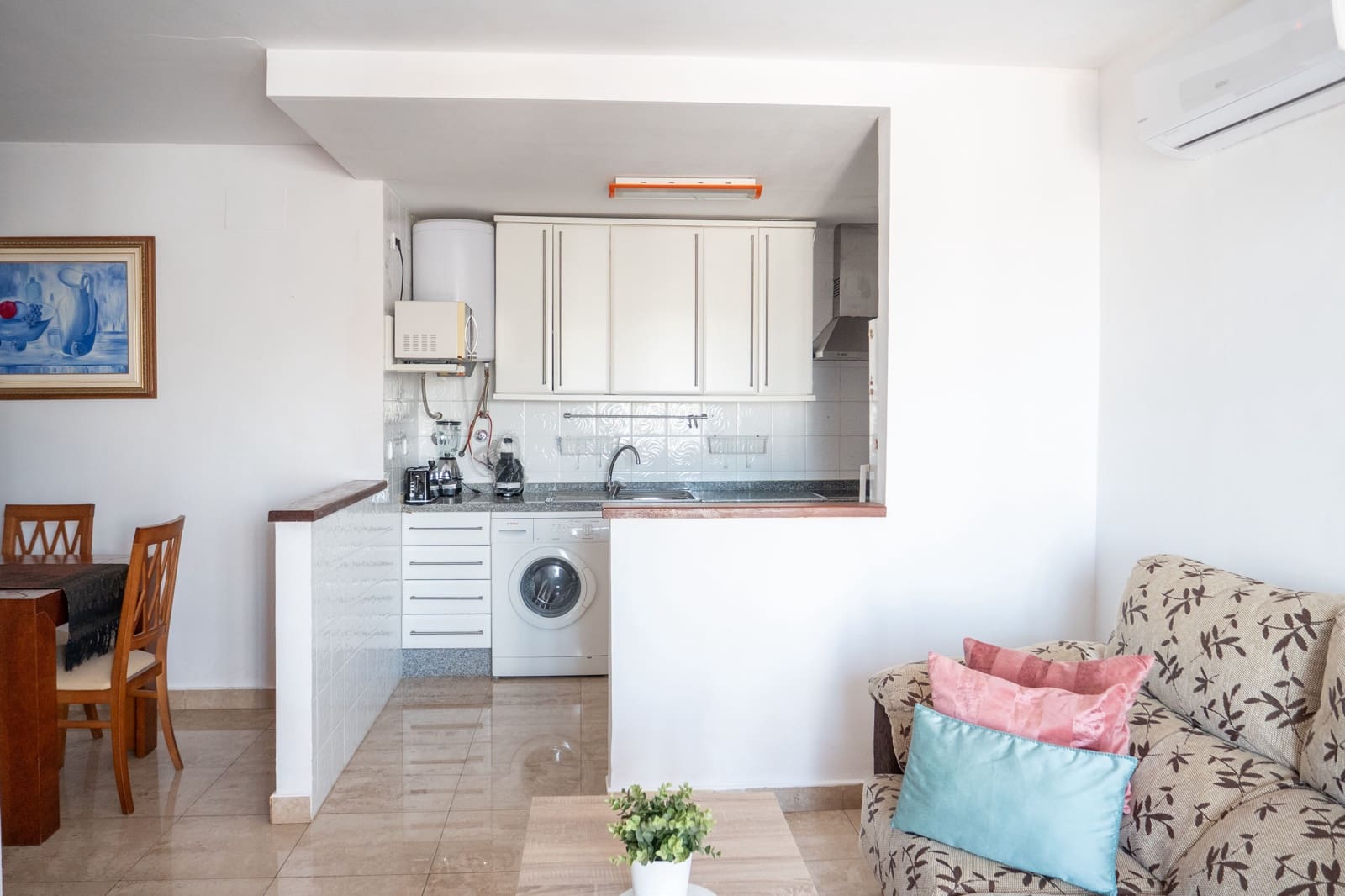 2 makuuhuone Huoneisto myytävänä paikassa Manilva mukana uima-altaan - 235 000 € (Ref: 9219278)