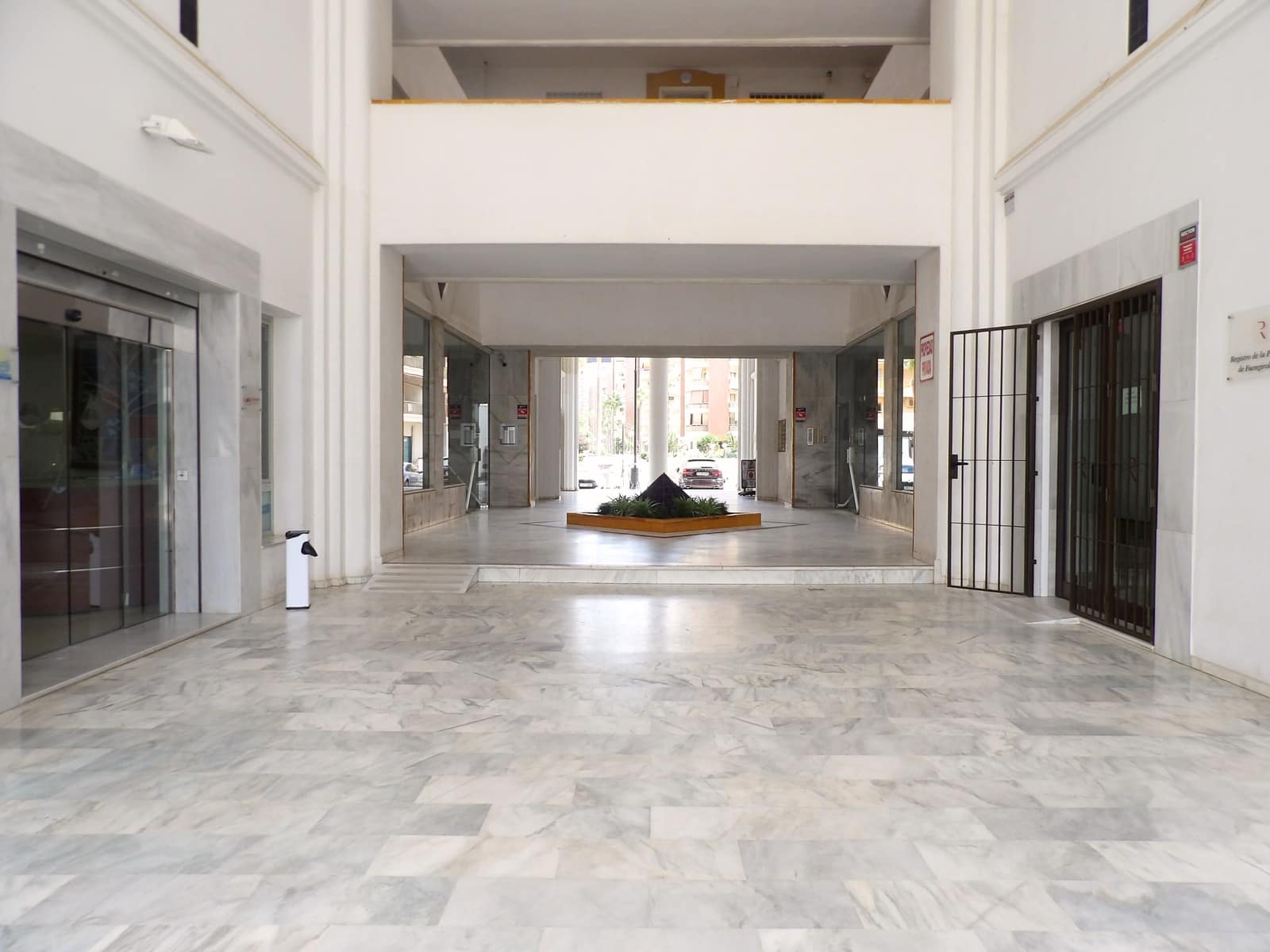 3 soveværelse Lejlighed til salg i Fuengirola med swimmingpool - € 549.000 (Ref: 9221391)