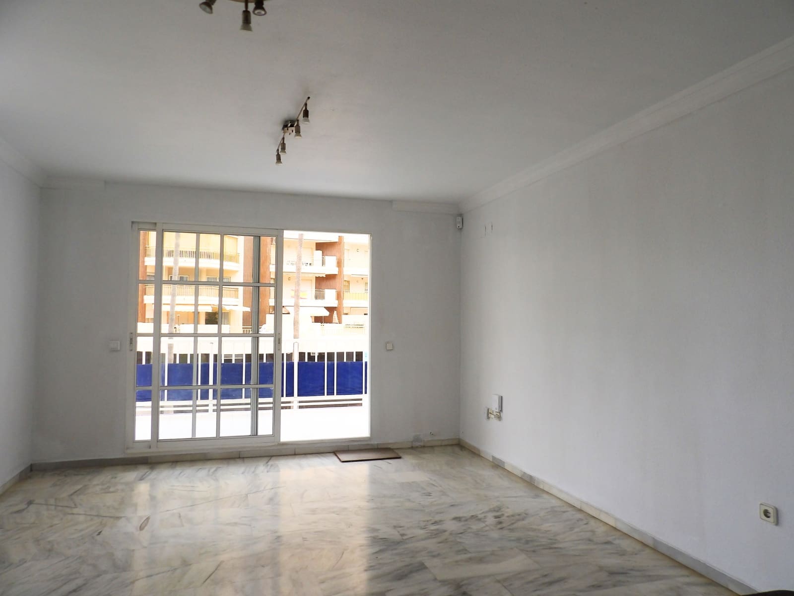 3 soveværelse Lejlighed til salg i Fuengirola med swimmingpool - € 549.000 (Ref: 9221391)