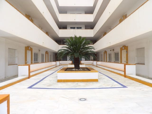 3 soveværelse Lejlighed til salg i Castillo Sohail, Fuengirola med swimmingpool - € 549.000 (Ref: 9221391)